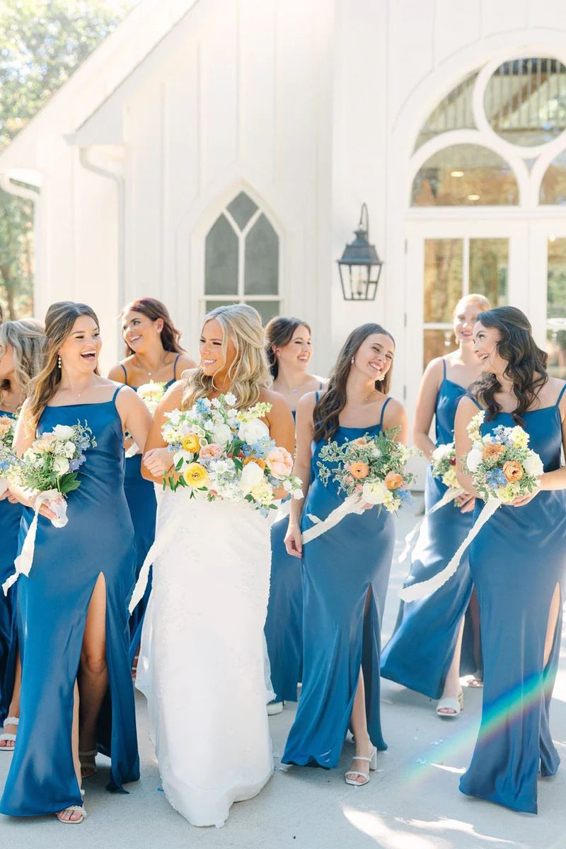Vestido de novia para invitada/Vestido de dama de honor largo azul con tirantes finos y corte sirena sencillo con lazo en la espalda/Vestido formal